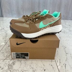 Nike ACG Lowcate Limestone/Green Glow - Women's Size 10.5
